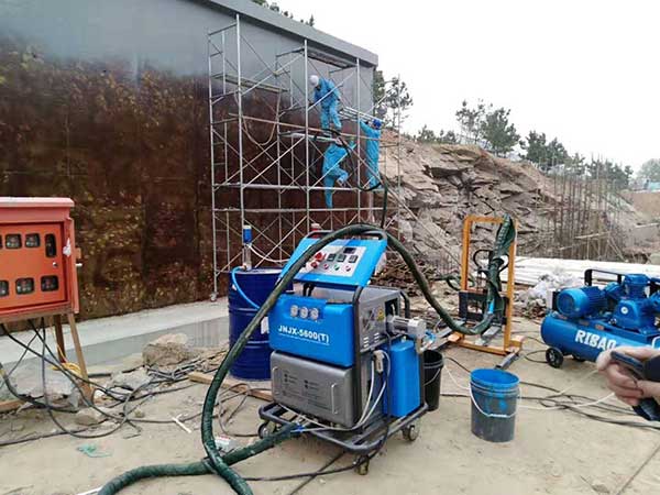 聚脲噴涂機價格