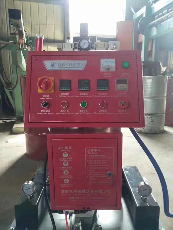 不銹鋼聚氨酯填充(圖2) D型不銹鋼聚氨酯填充發(fā)泡機