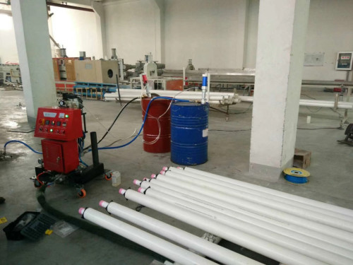 讓我們來認(rèn)識有關(guān)聚氨酯噴涂機(jī)的知識了解它的